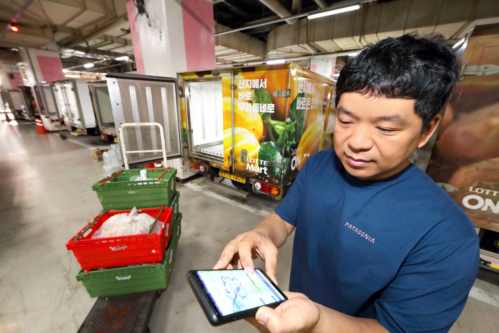 KT and LotteOn Leverage AI to Streamline Logistics