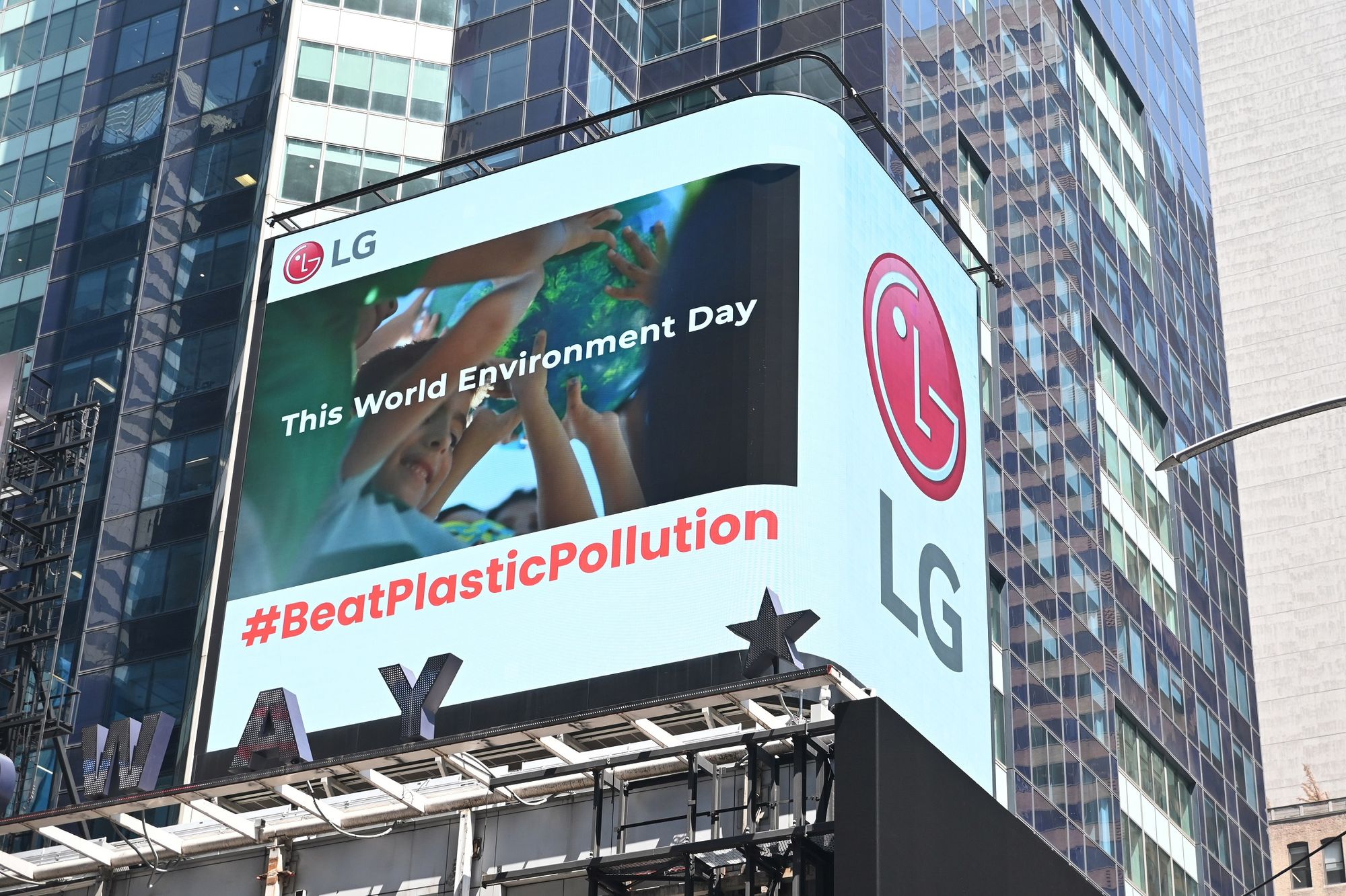 LG's RE100 Commitment: 100% Renewable Energy by 2050