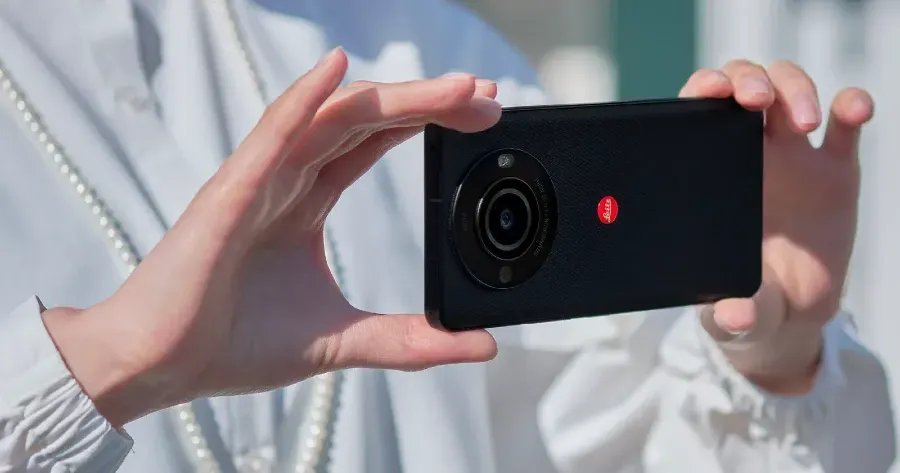 SoftBank Unveils Leica-Engineered 5G Phone: Leitz Phone 3