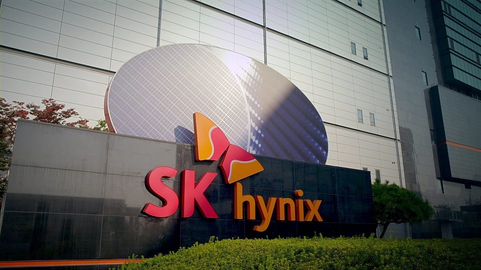 SK hynix posts record profit on AI chip boom, sees continued growth