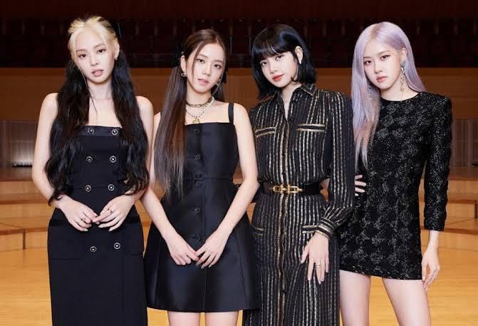 BLACKPINK's Lisa & Rose Gearing Up for Solo Debuts post image