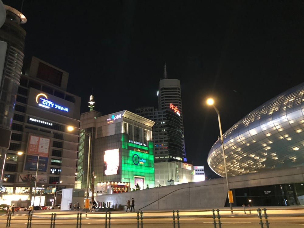 The One-Day Delivery Service: A Game-Changer for the Korean Fashion Industry. post image