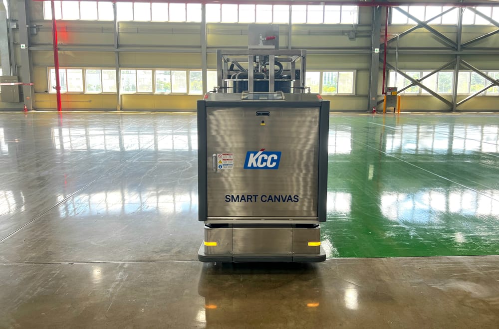 KCC Unveils AI-Powered Autonomous Painting Robot for Construction Industry post image